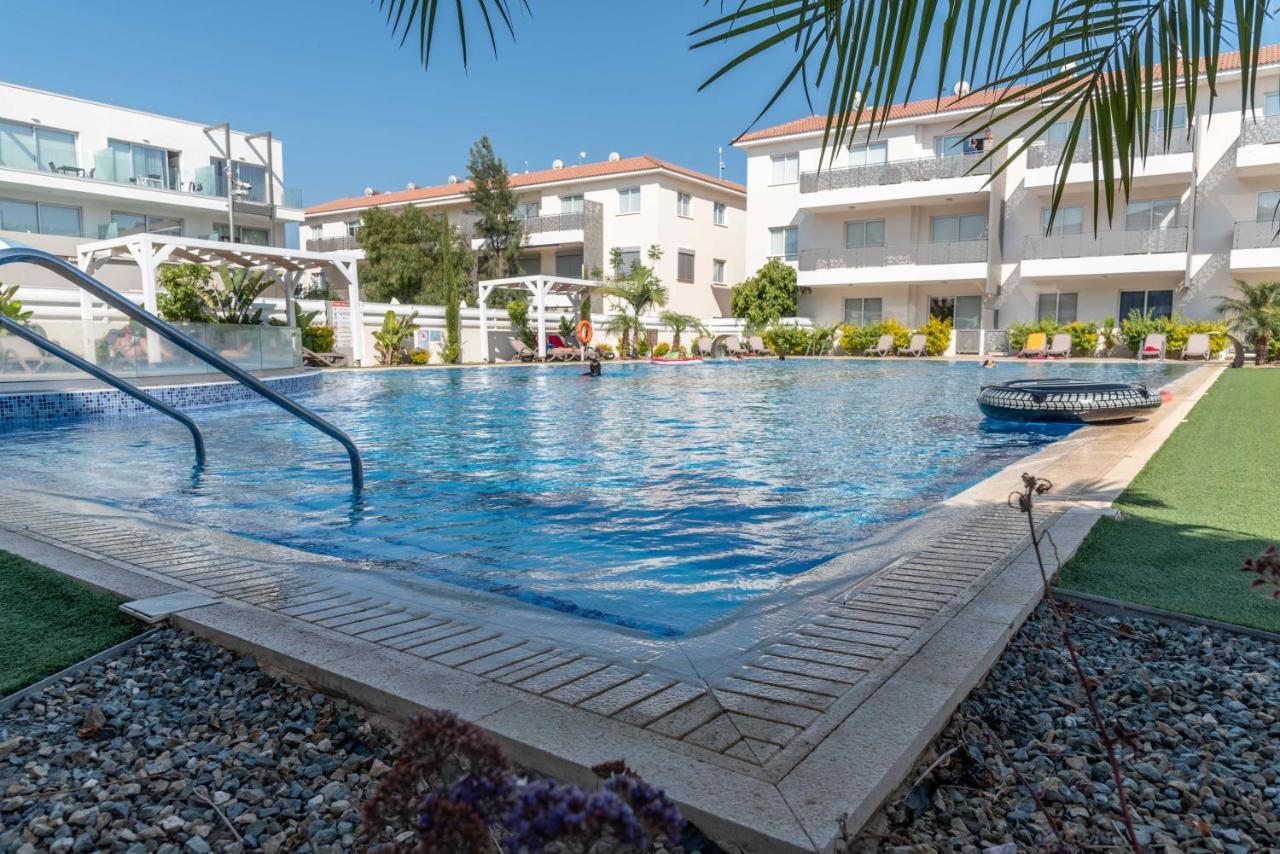 Mythical Sands Resort & Spa, Evilion Apartment Paralimni Bagian luar foto